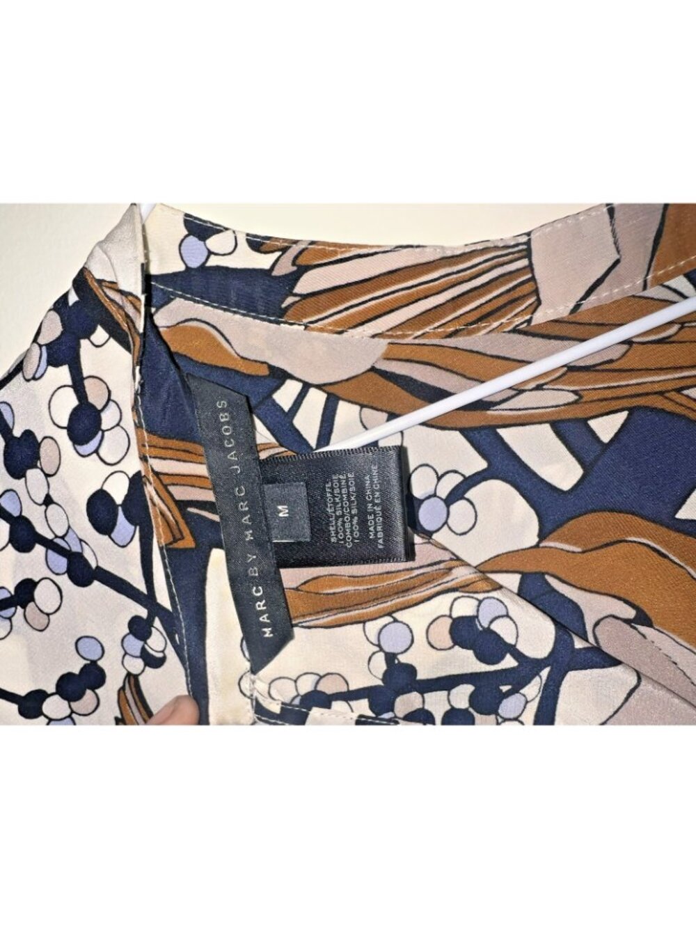 Vintage Marc by Marc Jacobs Silk Novelty Print Blouse Size Medium - Picture 3 of 3